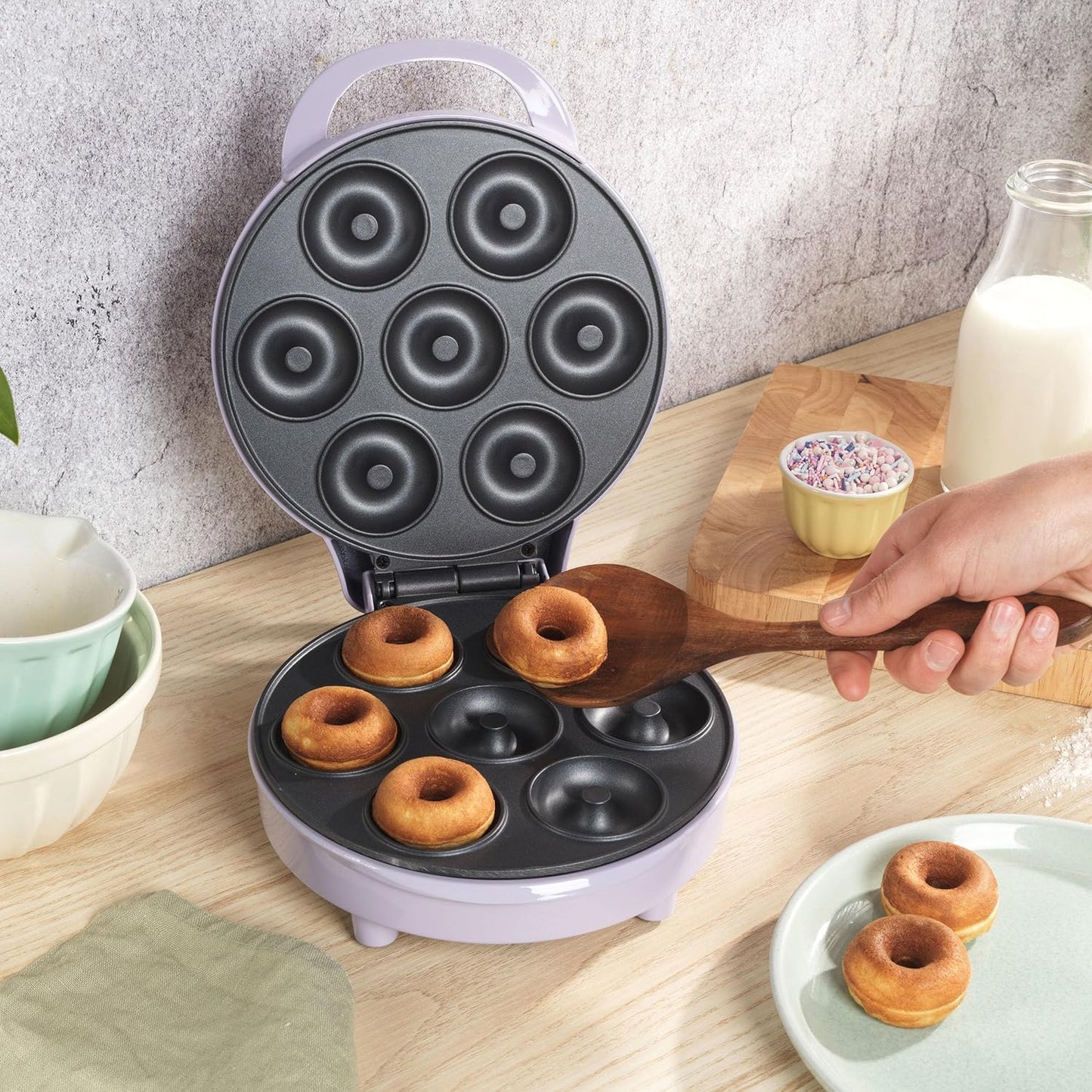 Giles & Posner Mini Doughnut Maker 1000W